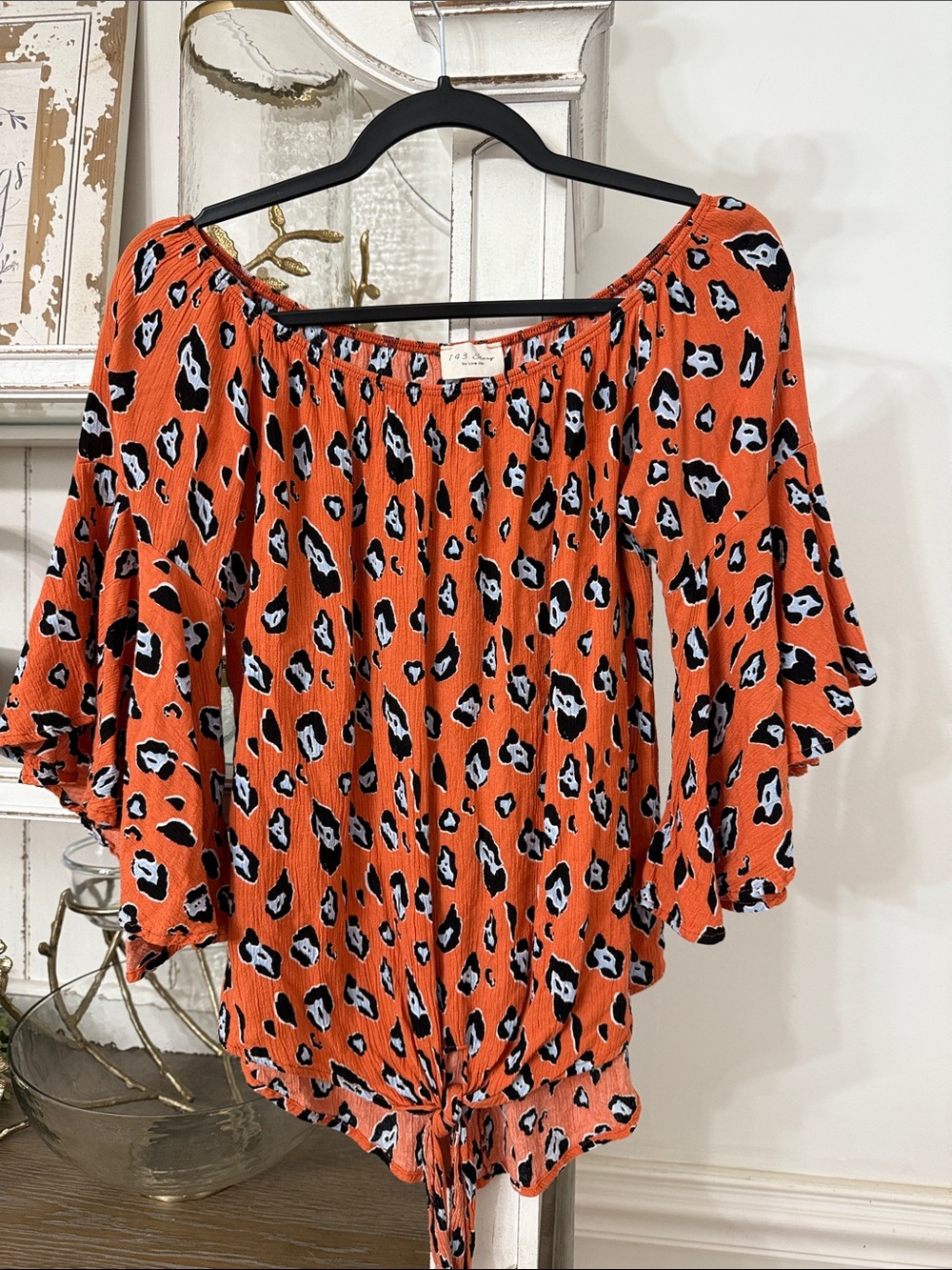 Medium Off-Shoulder Orange Leopard Print Tie-Hem Top